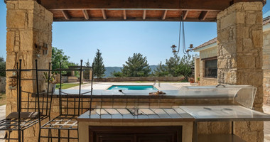 BEAUTIFUL STONE BUILT VILLA ON LARGE PLOT WITH PRIVATE DRIVE IN , VIEWS,  TRANQUILITY AND PRIVACY, A PERFECT RETREAT.