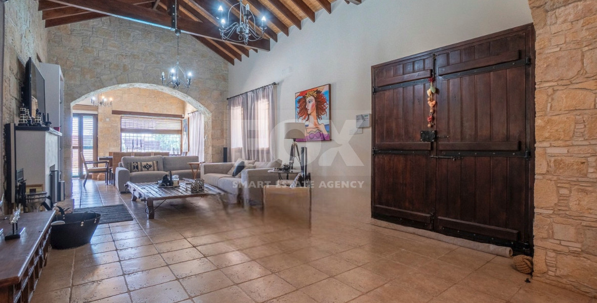 BEAUTIFUL STONE BUILT VILLA ON LARGE PLOT WITH PRIVATE DRIVE IN , VIEWS,  TRANQUILITY AND PRIVACY, A PERFECT RETREAT.