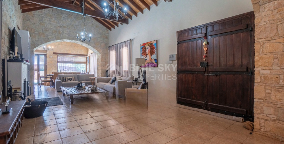 BEAUTIFUL STONE BUILT VILLA ON LARGE PLOT WITH PRIVATE DRIVE IN , VIEWS,  TRANQUILITY AND PRIVACY, A PERFECT RETREAT.