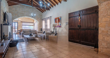 BEAUTIFUL STONE BUILT VILLA ON LARGE PLOT WITH PRIVATE DRIVE IN , VIEWS,  TRANQUILITY AND PRIVACY, A PERFECT RETREAT.