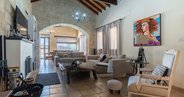 BEAUTIFUL STONE BUILT VILLA ON LARGE PLOT WITH PRIVATE DRIVE IN , VIEWS,  TRANQUILITY AND PRIVACY, A PERFECT RETREAT.