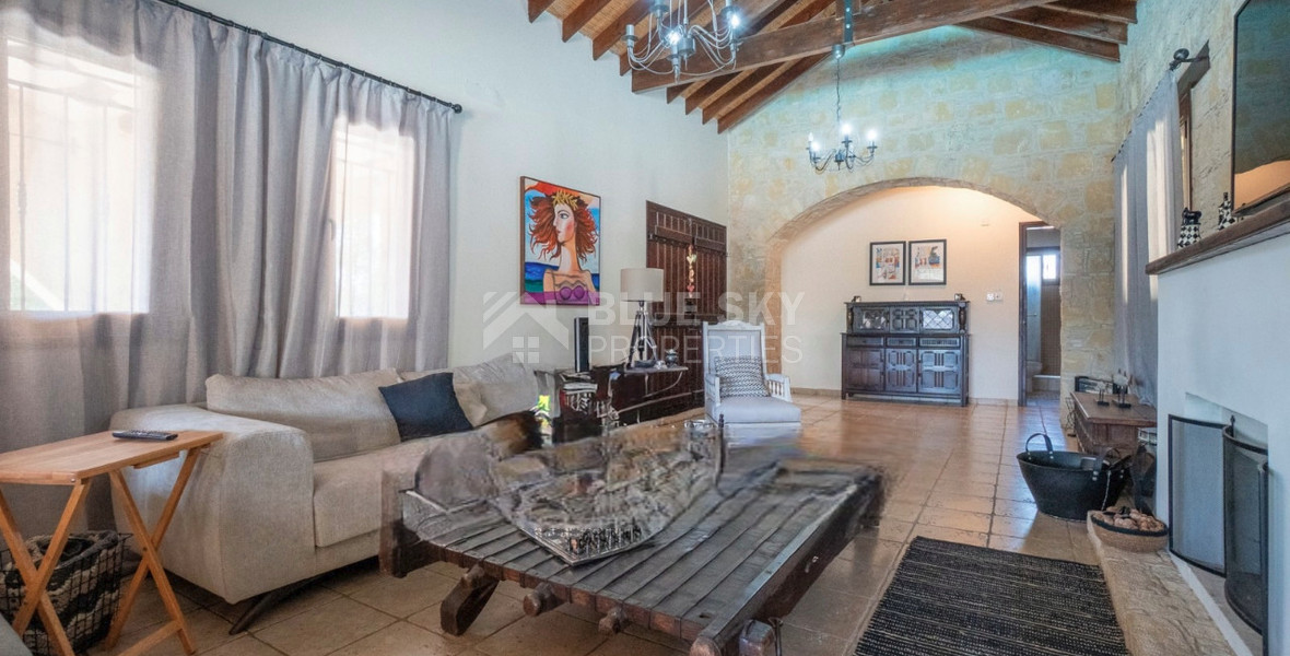 BEAUTIFUL STONE BUILT VILLA ON LARGE PLOT WITH PRIVATE DRIVE IN , VIEWS,  TRANQUILITY AND PRIVACY, A PERFECT RETREAT.
