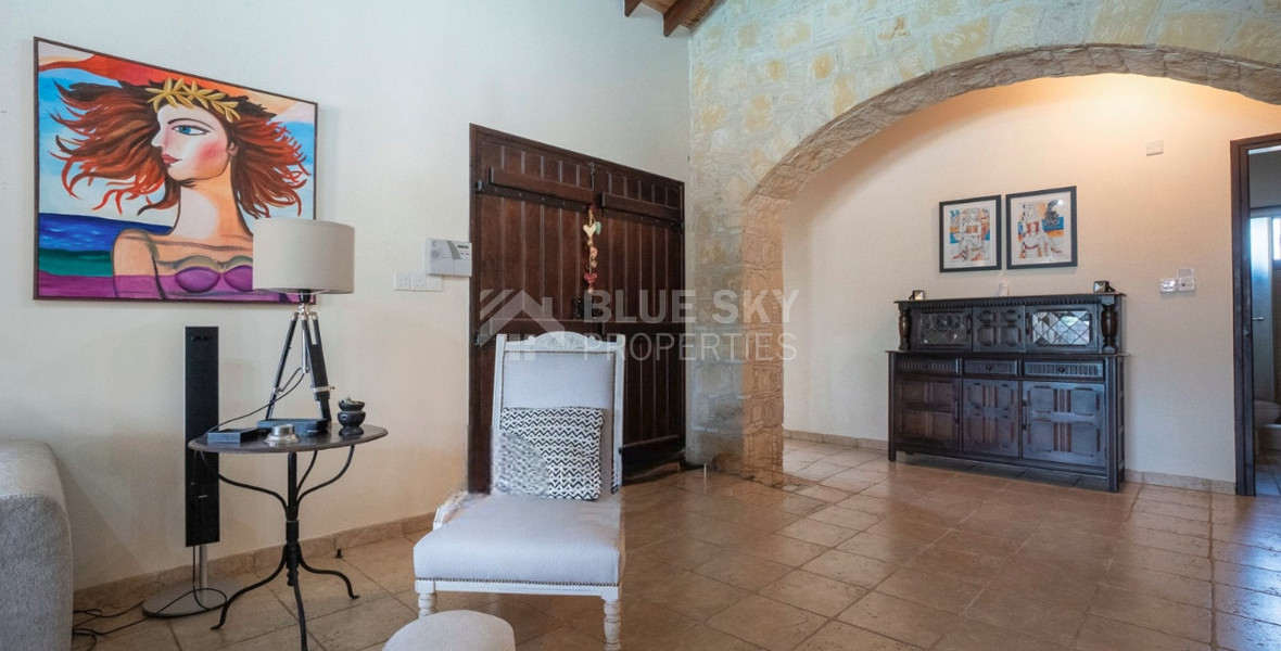 BEAUTIFUL STONE BUILT VILLA ON LARGE PLOT WITH PRIVATE DRIVE IN , VIEWS,  TRANQUILITY AND PRIVACY, A PERFECT RETREAT.