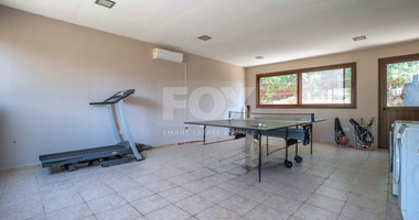 BEAUTIFUL STONE BUILT VILLA ON LARGE PLOT WITH PRIVATE DRIVE IN , VIEWS,  TRANQUILITY AND PRIVACY, A PERFECT RETREAT.