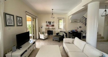 Three-Bedroom Detached Villa in Mandria, Paphos