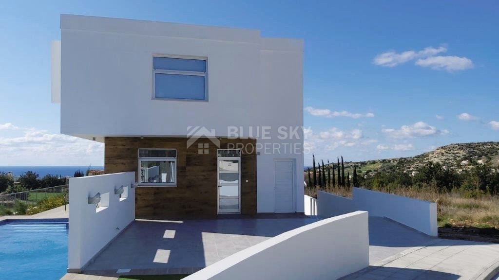 Three bedroom superior villas in Peyia, Paphos