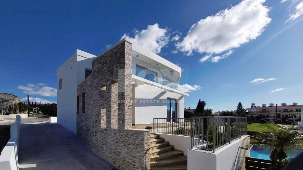 Three bedroom superior villas in Peyia, Paphos
