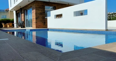 Three bedroom superior villas in Peyia, Paphos