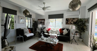 Four bedroom spacious villa with amazing sea view