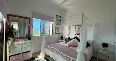 Four bedroom spacious villa with amazing sea view