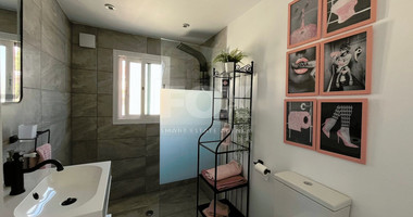 Four bedroom spacious villa with amazing sea view