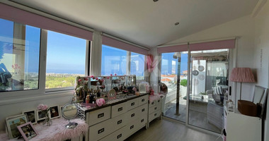 Four bedroom spacious villa with amazing sea view