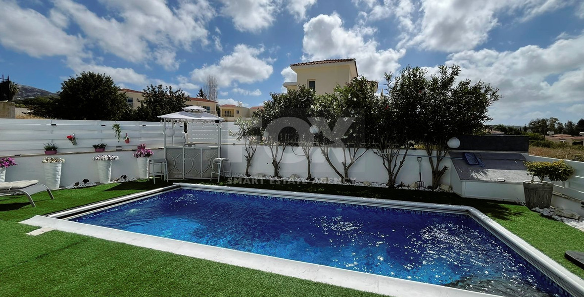 Four bedroom spacious villa with amazing sea view