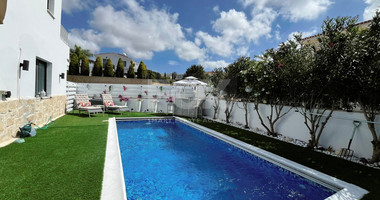 Four bedroom spacious villa with amazing sea view