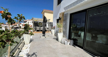 Four bedroom spacious villa with amazing sea view
