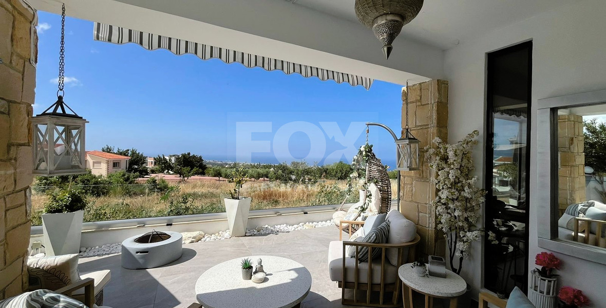 Four bedroom spacious villa with amazing sea view