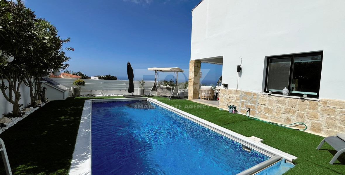 Four bedroom spacious villa with amazing sea view
