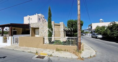 Semi-Detached House for rent in Agios Antonios: Renovated & Furnished