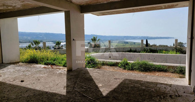 Superior four bedroom villas in Coral Bay , Peyia