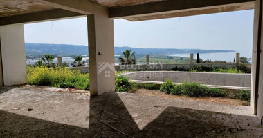 Superior four bedroom villas in Coral Bay , Peyia