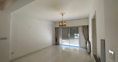 FOR SALE: VERSATILE BUILDING FOR HOME AND BUSINESS USE IN  PRIME LOCACATION NEAR ALL AMENITIES.