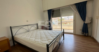 FOR SALE: VERSATILE BUILDING FOR HOME AND BUSINESS USE IN  PRIME LOCACATION NEAR ALL AMENITIES.