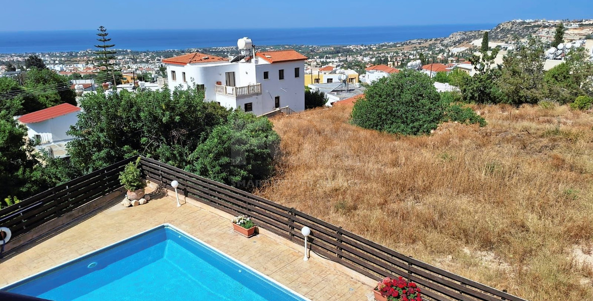 TWO BEDROOM FURNISHED APARTMENT IN PEYIA