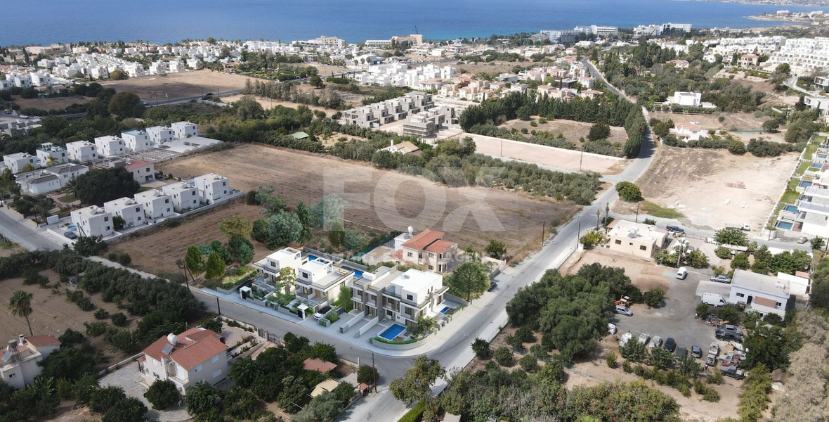 Three bedroom luxury townhouse  in Choraka, Paphos area