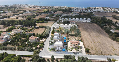 Three bedroom luxury townhouse  in Choraka, Paphos area