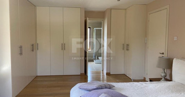 A beautiful five bedroom villa for sale in Souni with clean title deed