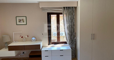 A beautiful five bedroom villa for sale in Souni with clean title deed