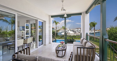 Luxury Four Bedroom Villa for sale  in Limassol Marina- Beachfront private Pool and Berth