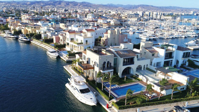 Luxury Four Bedroom Villa for sale  in Limassol Marina- Beachfront private Pool and Berth