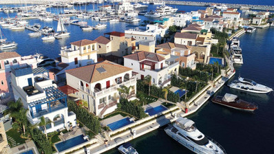Luxury Four Bedroom Villa for sale  in Limassol Marina- Beachfront private Pool and Berth