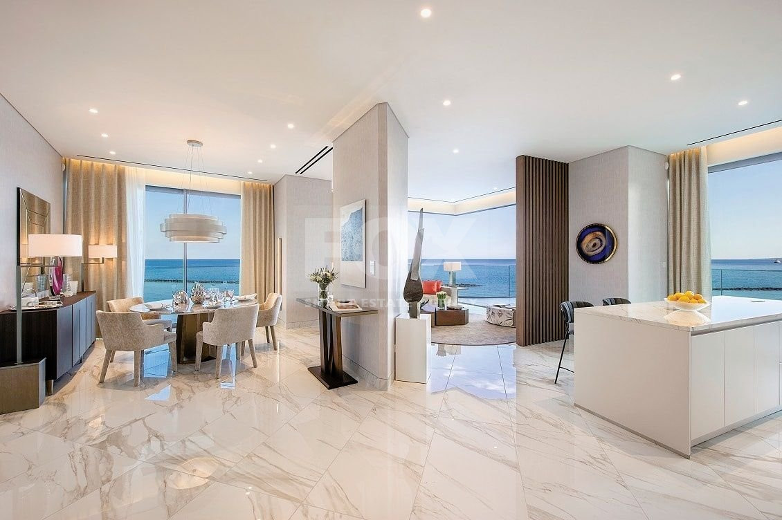 TWO BEDROOM LUXURY APARTMENT UNRIVALED STUNNING SEA VIEWS