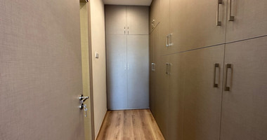 Exquisite 5 bedroom villa fully furnished with separate guest house on large plot of landscaped gardens and swimming pool.