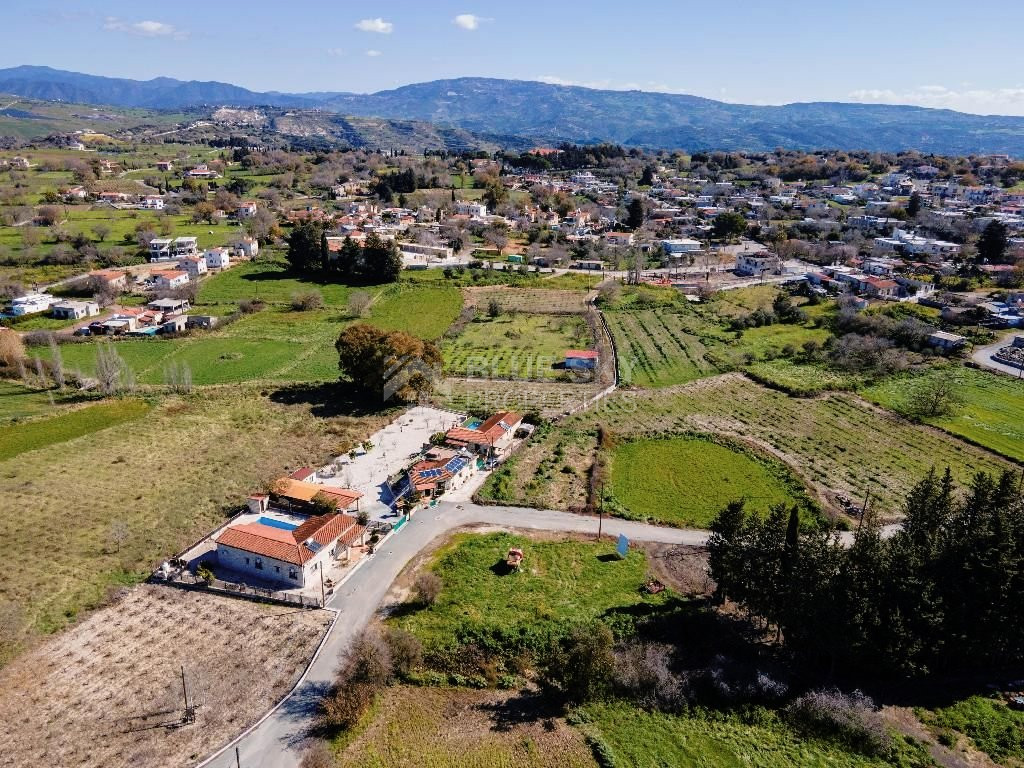 Residential Field in Polemi