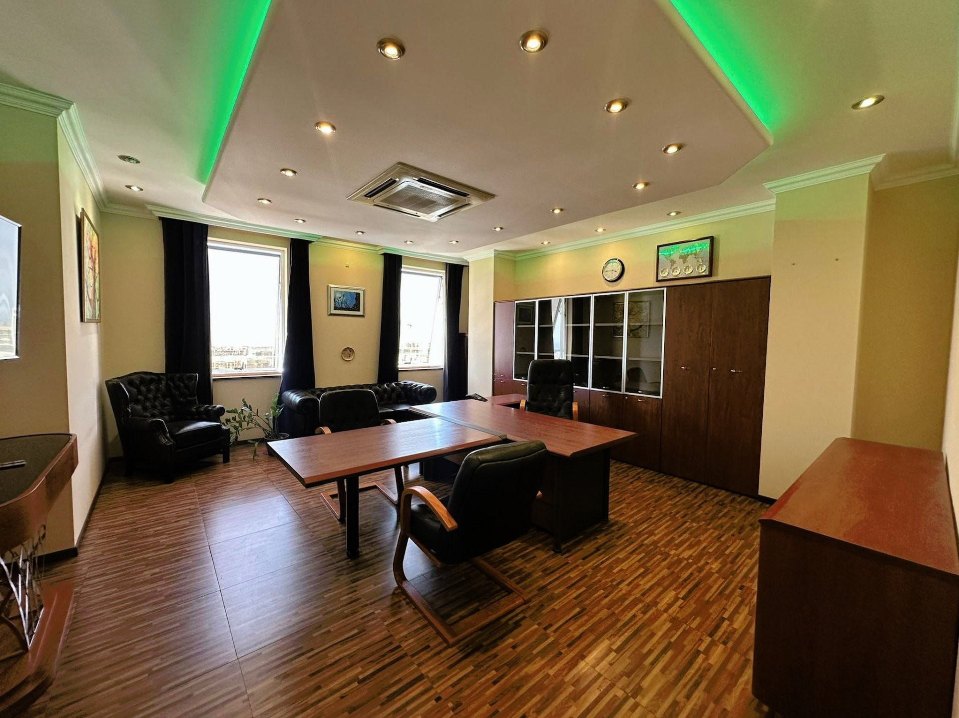 Офис 170 м² в муниципалитете Пафос, Кипр