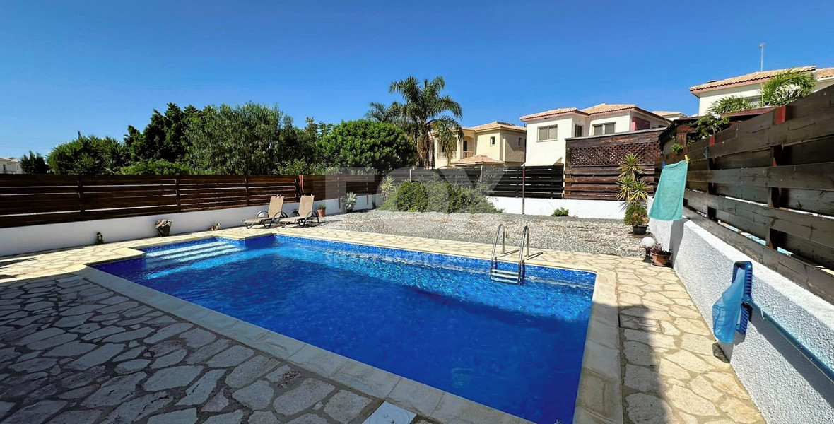 Three Bedroom Detached Villa with Private Pool in Mandria, Paphos