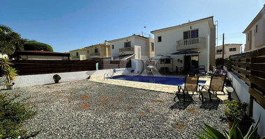 Three Bedroom Detached Villa with Private Pool in Mandria, Paphos