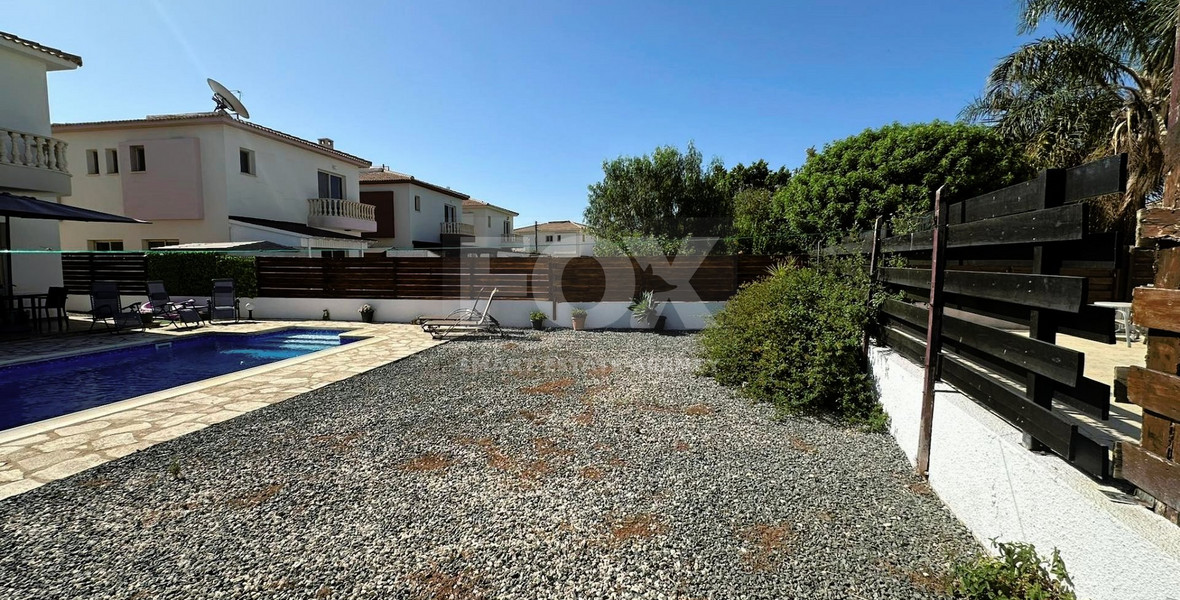 Three Bedroom Detached Villa with Private Pool in Mandria, Paphos