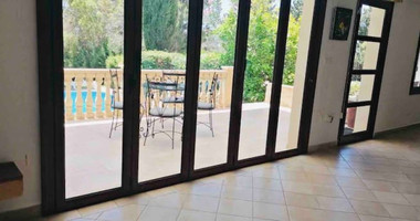 3 Bed  villa with private swimming pool in Geroskipou Paphos