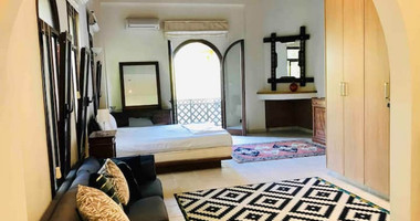 3 Bed  villa with private swimming pool in Geroskipou Paphos