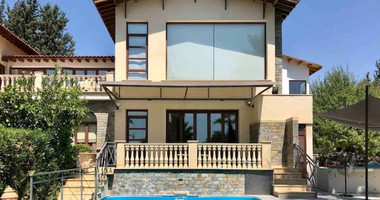 3 Bed  villa with private swimming pool in Geroskipou Paphos