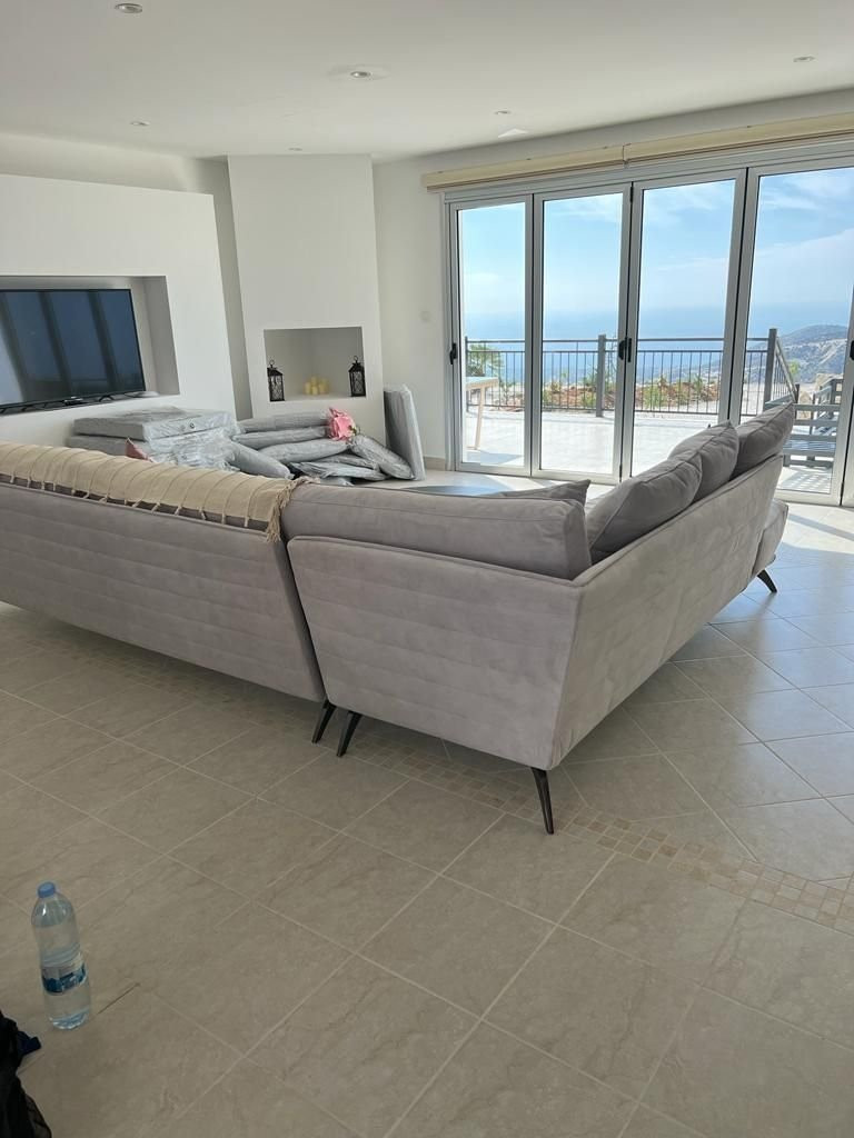 Bungalow 5 bedrooms 400 m² Kathikas, Cyprus