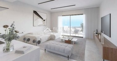Two bedroom exceptional apartment on first floor, in Paphos Center