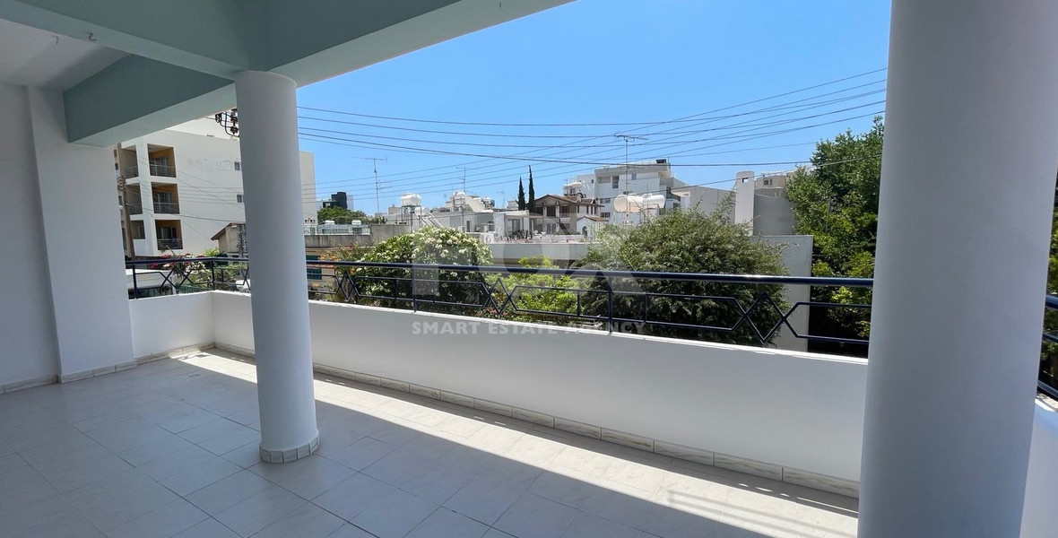 FURNISHED OR UNFURNISHED RENOVATED 3 BEDROOMS AND 2 BATHROOMS APARTMENT IN KATHOLIKI AREA OF LIMASSOL