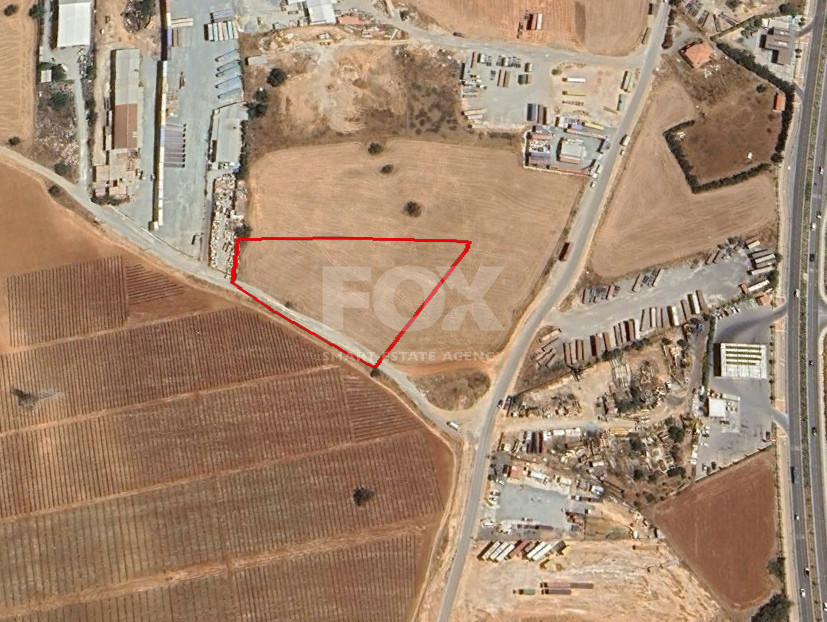 Commercial Land for Sale in Ypsonas