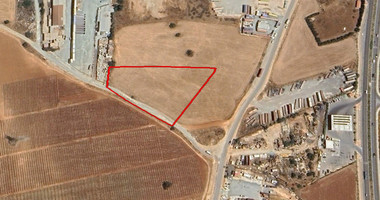 Commercial Land for Sale in Ypsonas
