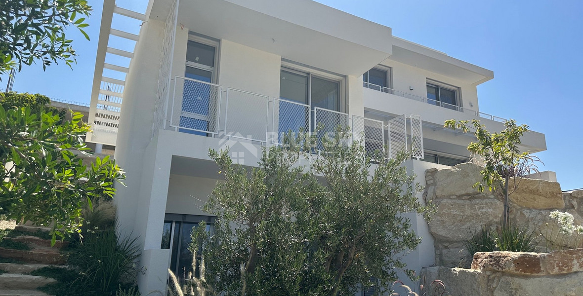 MODERN 6 BEDROOM 5 BATHROOM FURNISHED VILLA IN AN ELEVATED PART OF AGIOS TYCHONAS WITH LOVELY VIEWS